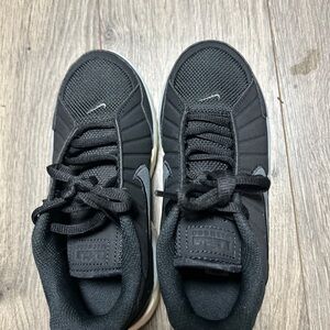 Nike LeBrons Kids 1y